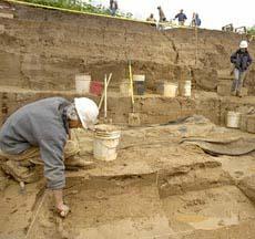 Archeologist works at the dig along the Ohio River in Leetsdale (Bob Donaldson, Post-Gazette)